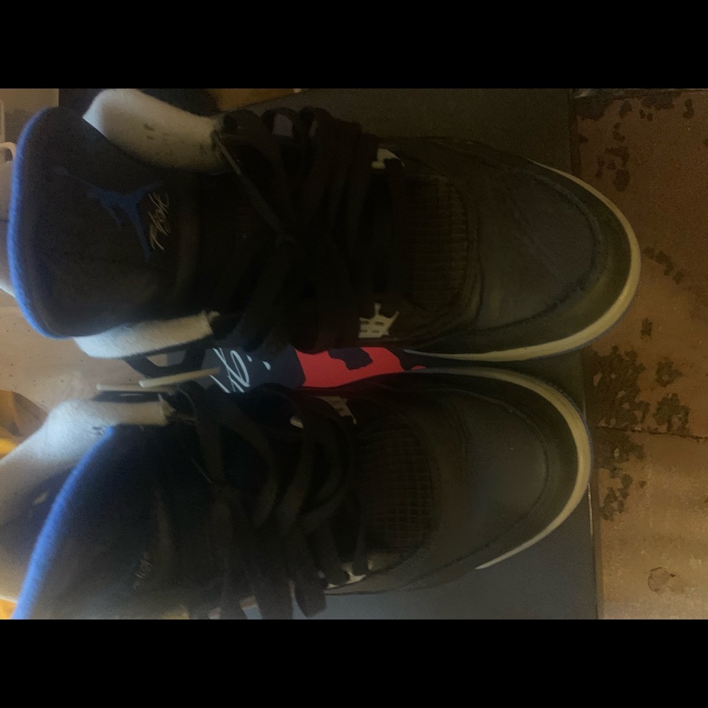 Jordan 4 - Picture 2 of 2